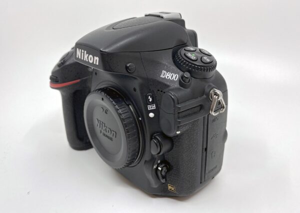 FOTOCAMERA DIGITALE REFLEX F.F. NIKON D800 SOLO BODY - immagine 3