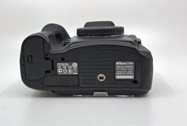 FOTOCAMERA DIGITALE REFLEX F.F. NIKON D800 SOLO BODY - immagine 6