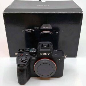 FOTOCAMERA DIGITALE MIRRORLESS FF SONY A7M4 SOLO BODY