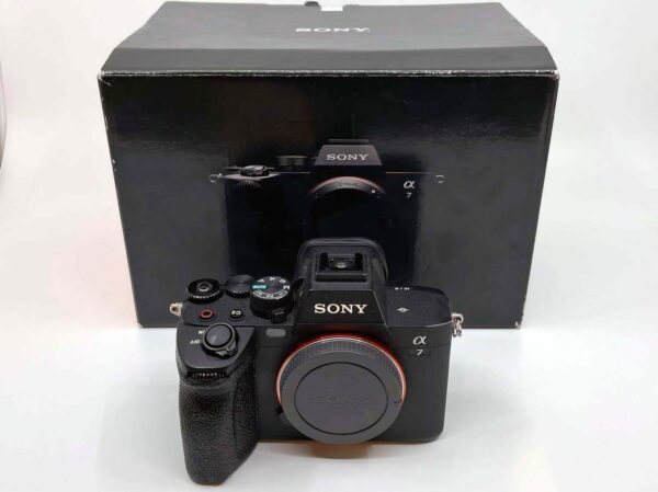 FOTOCAMERA DIGITALE MIRRORLESS FF SONY A7M4 SOLO BODY